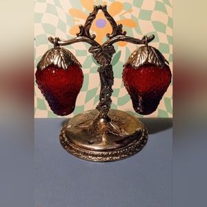 Vintage Red Glass & Silverplate Salt & Pepper shakers and vine stand. TRENDING
